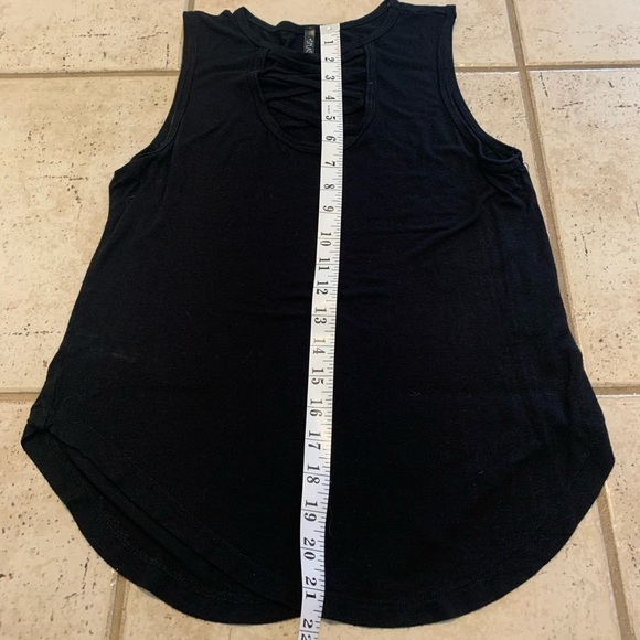 Splash Black Criss-Cross Cutout Neck Tank Top - Size Medium - Picture 2 of 5